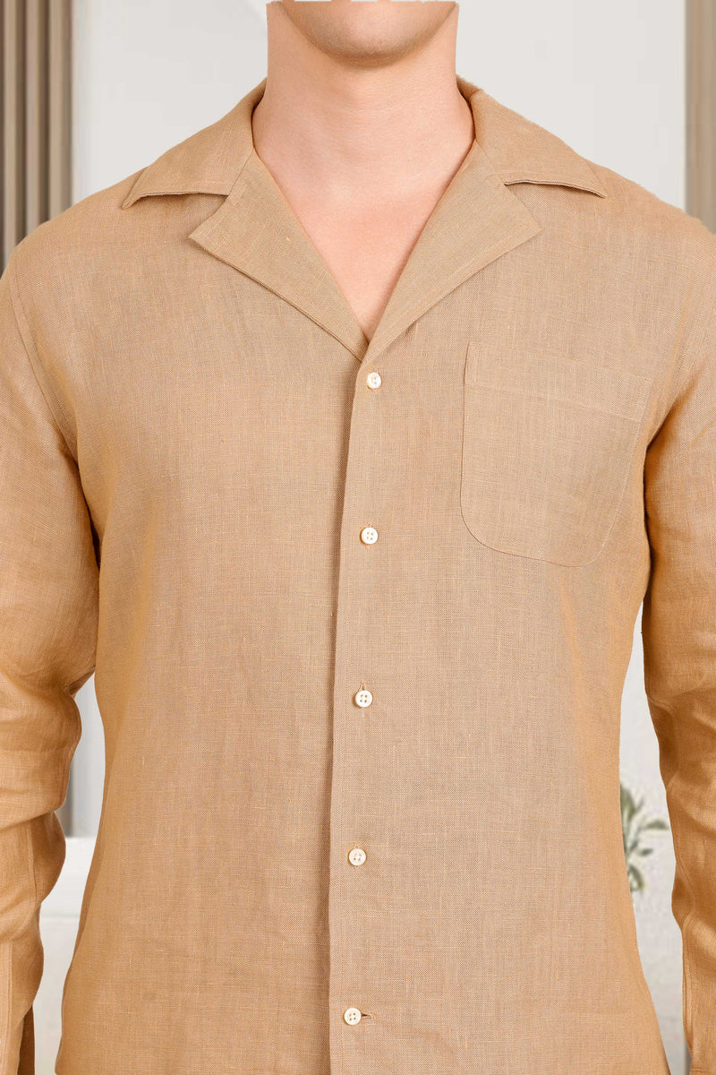 Chemise à col cubain en lin doré
