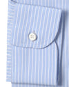 Robe Canclini à fines rayures bleues sur fond blanc