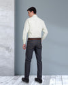 Dunkelgraue, dehnbare Jeans