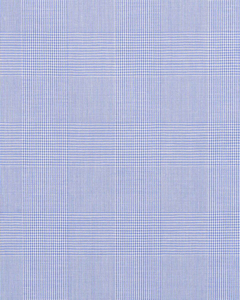 Glencheck-Blau auf weißem Hemd