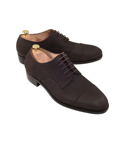 Derby en nubuck marron à bout rapporté