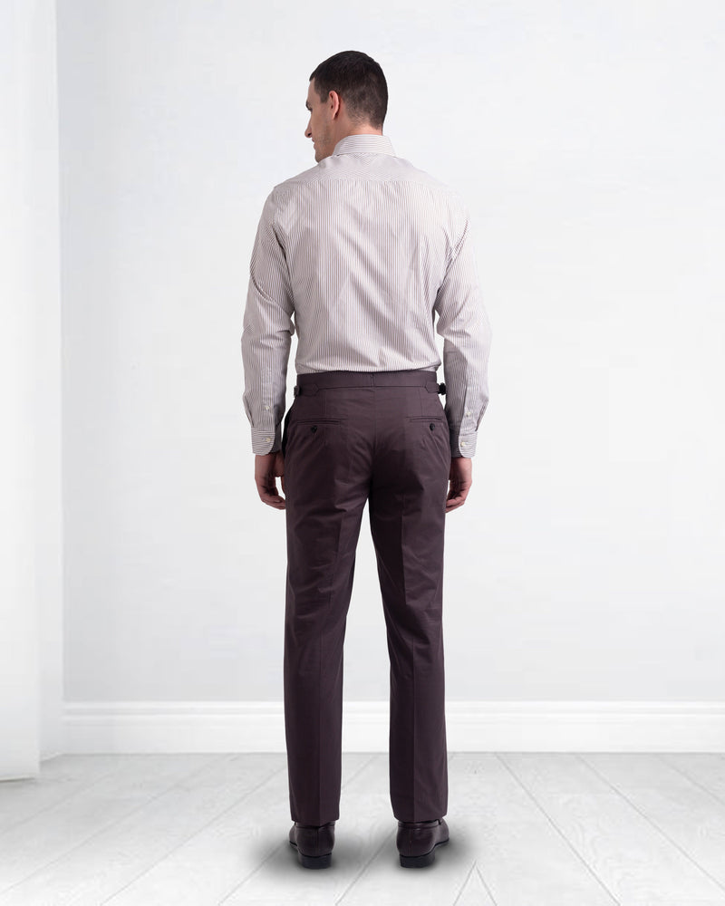 Chemise à rayures marron et blanches