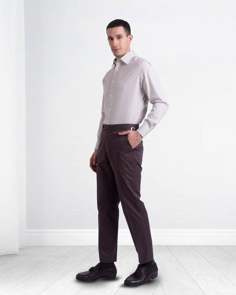 Chemise à rayures marron et blanches