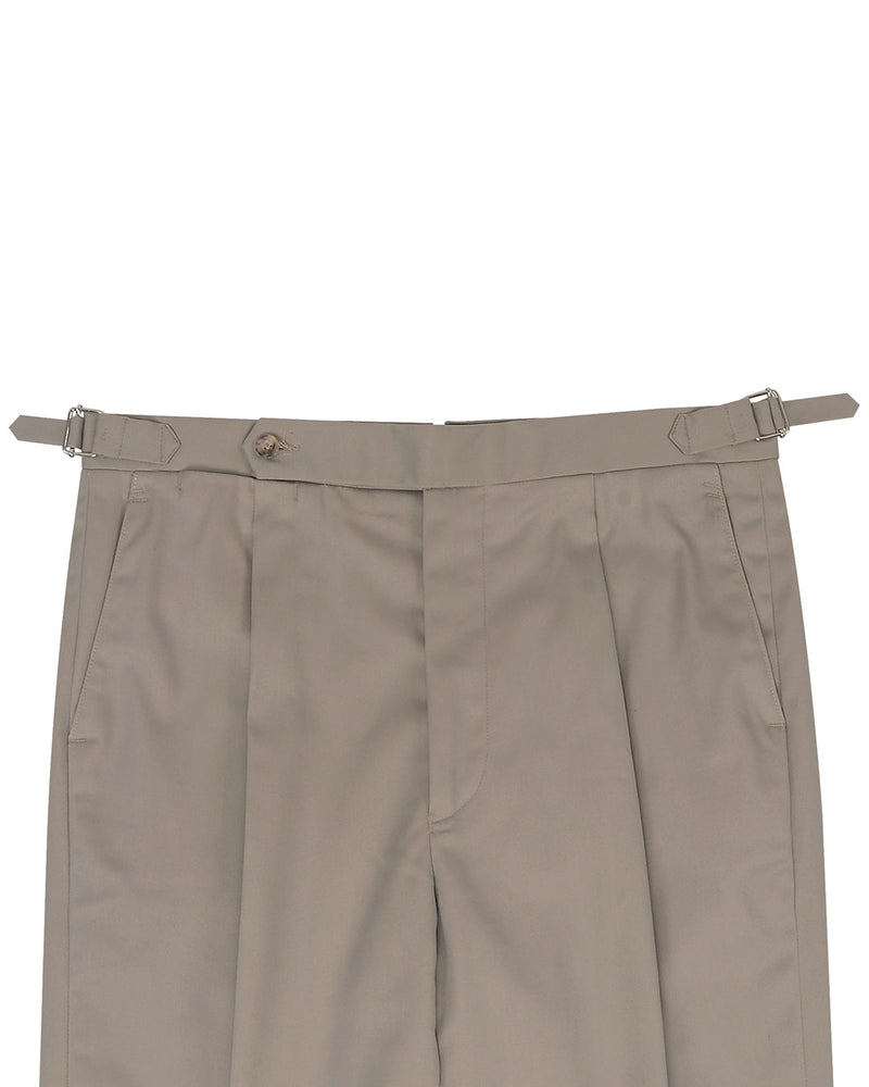 Bräunlich-graue Twill-Chino