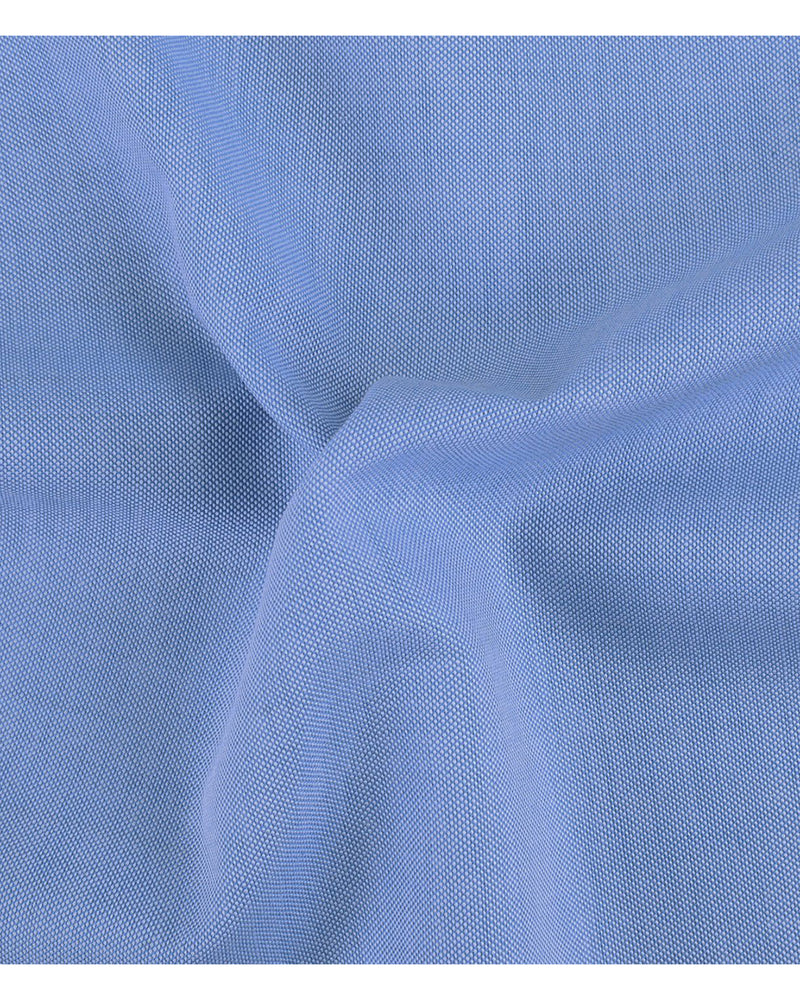 Himmelblauer Pinpoint-Oxford