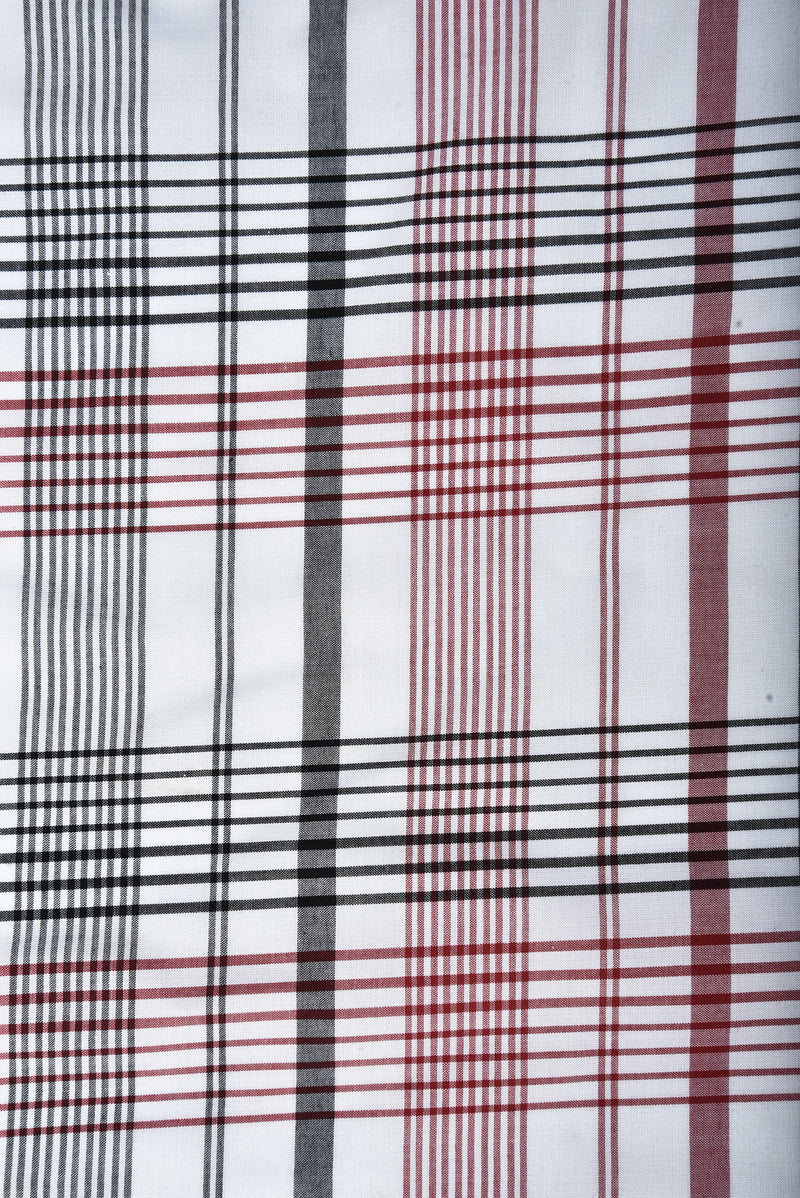 Schwarz-roter Madras Tattersall