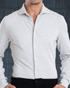 Poloshirt mit grauen und weißen Zuckerstreifen