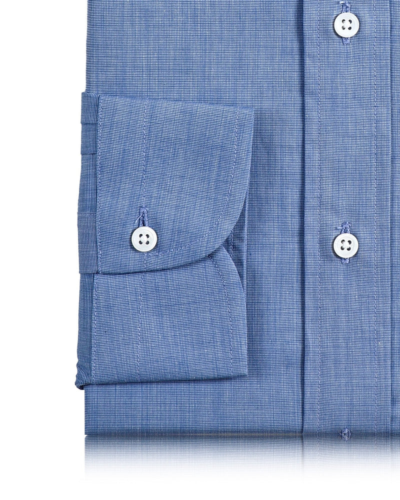 Tintenblaues End-on-End-Shirt