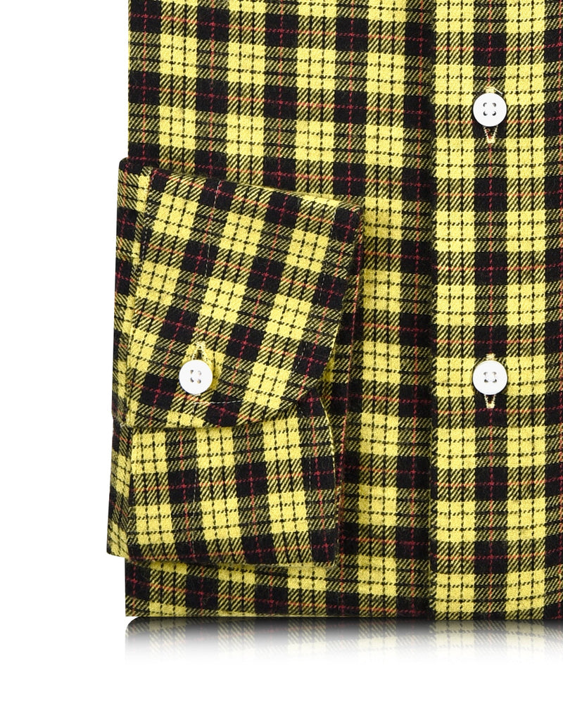 Gelber schwarzer Tattersall-Flanell