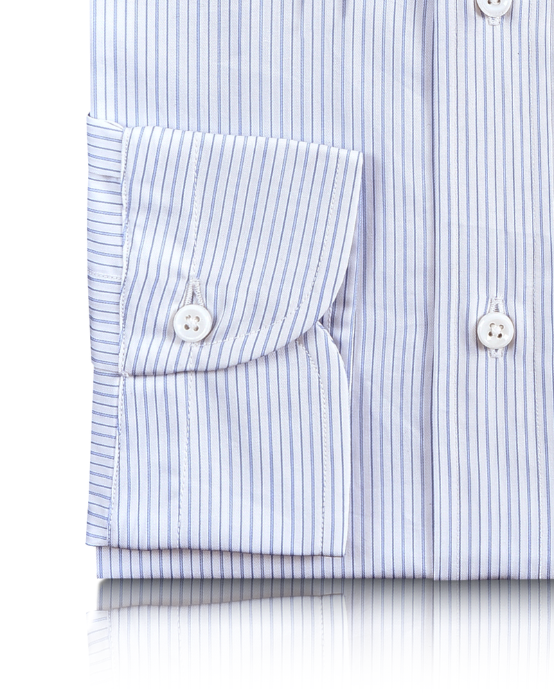 Weißes Bleistift-Streifen-Shirt in Baby-Blau