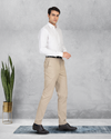 Britische Khaki-Kleiderhose von Genoa