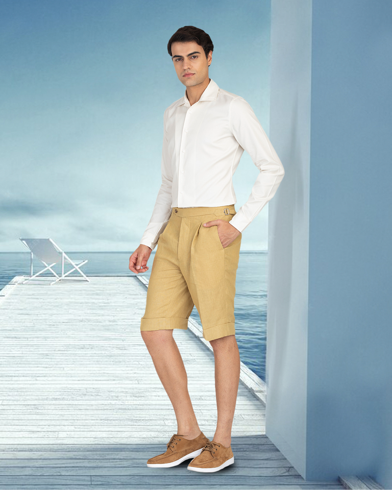 Goldgelbe Leinenshorts