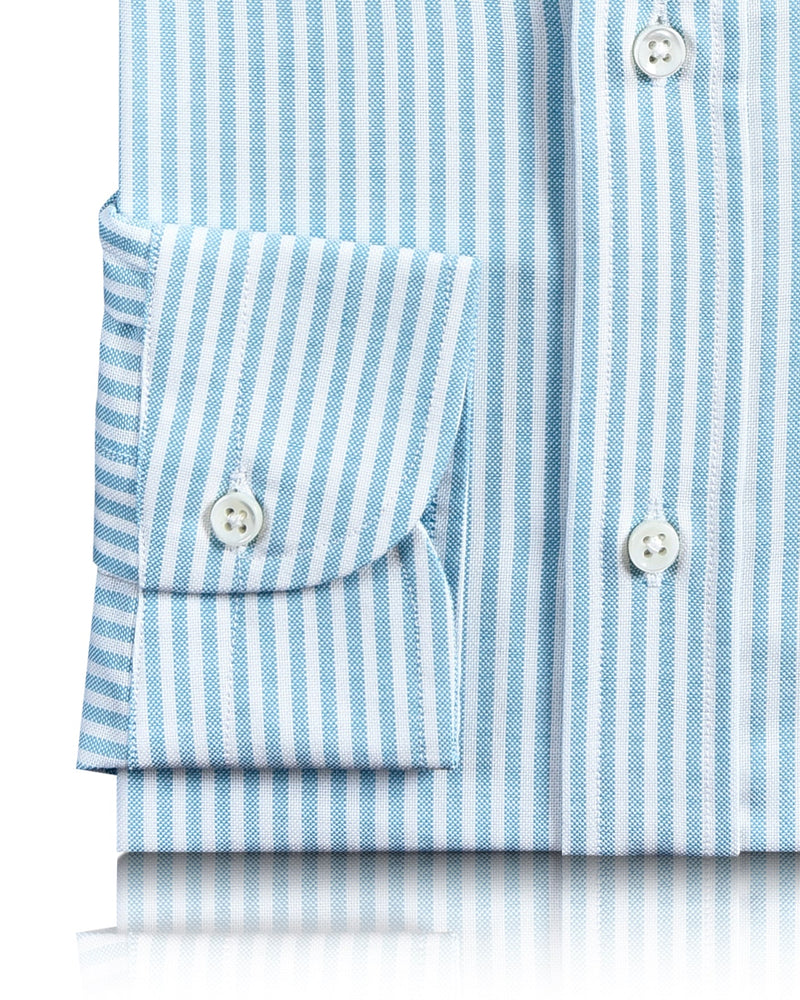 Ferozi Blau auf weißem Oxford University Stripes Hemd