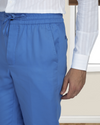 Pantalon à cordon de serrage en sergé bleu cobalt clair