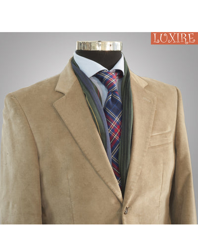Rot-blaue Tartain-Plaid-Krawatte