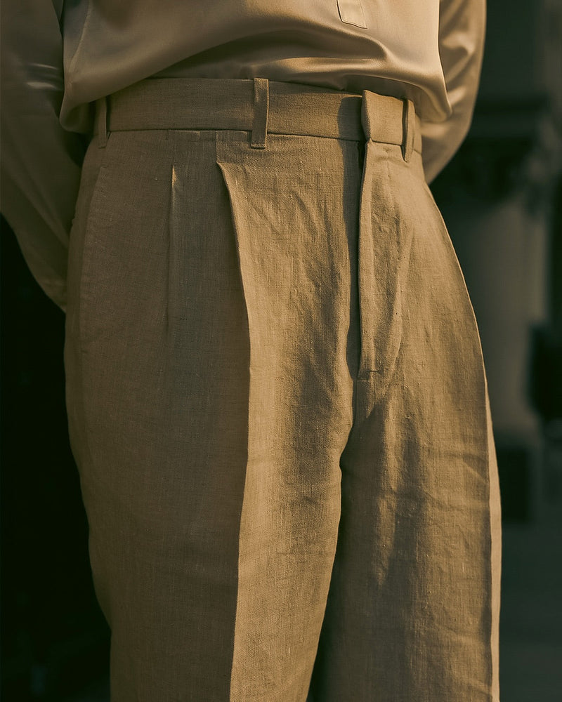 Hochtaillierte Hose aus Leinenanzug-Musselin