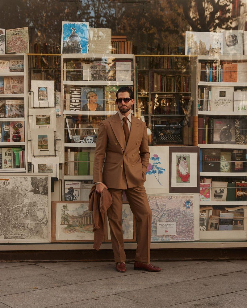 Vitale Barberis Canonico – Anzug aus sandfarbenem Wollflanell