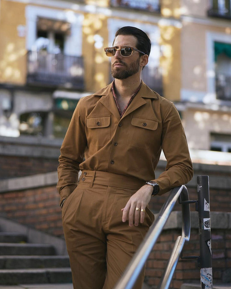 Pantalon à taille haute et double patte de serrage en sergé de cuivre plissé