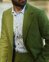 Camp-Kragen-Hemd in Khaki mit Paisley-Muster auf Weiß