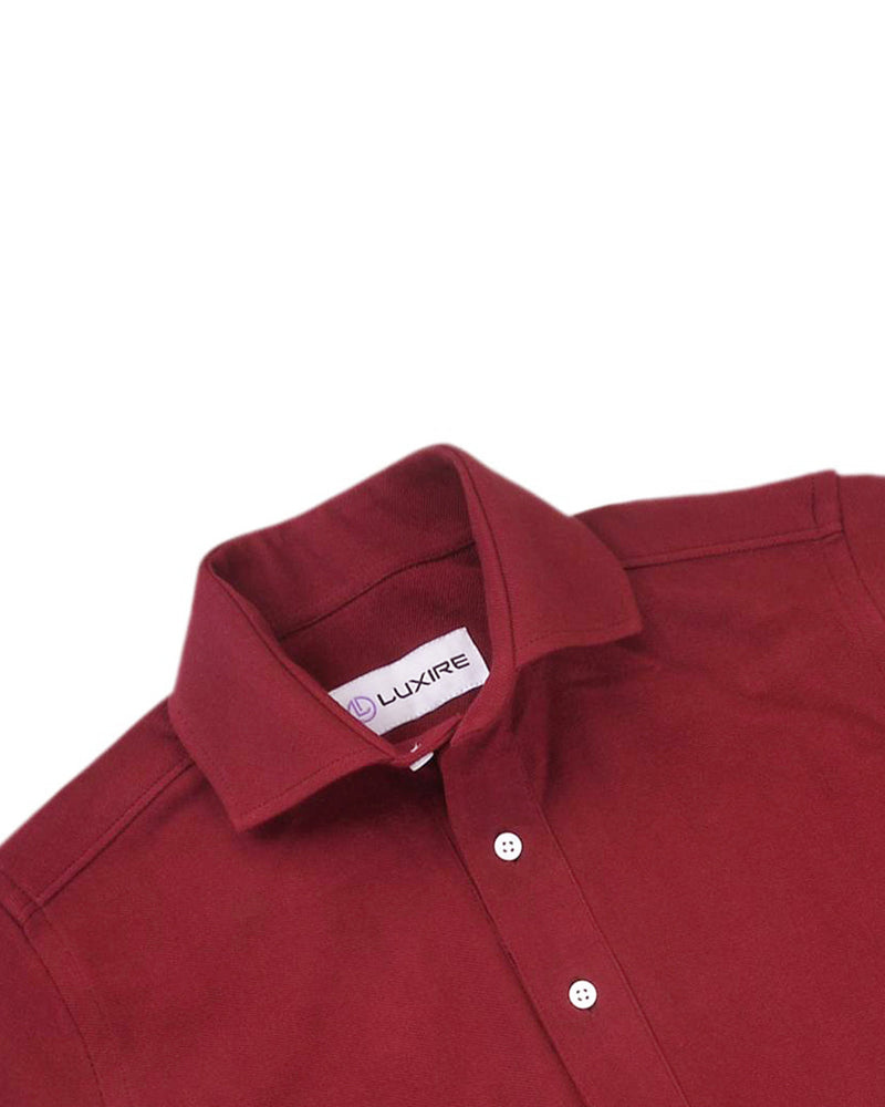 Purpurrotes rotes T-Shirt