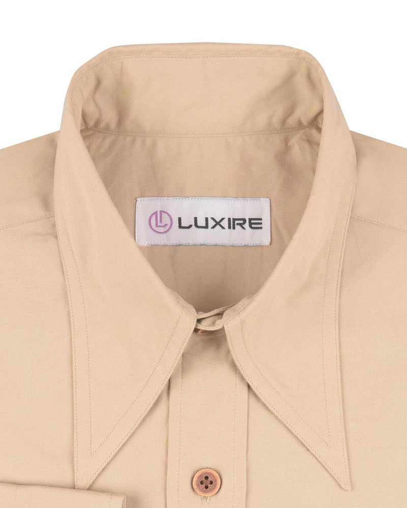 Militärische Khaki-Ebene