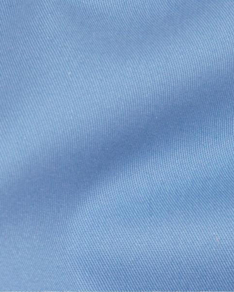 Blaues Business-Hemd: Weich, schwer und knitterfrei