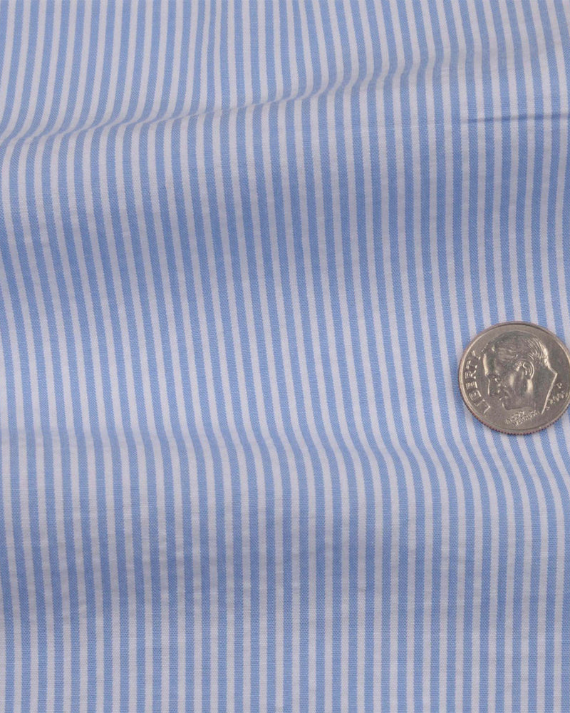 Himmelblaues Kleid Streifen Seersucker