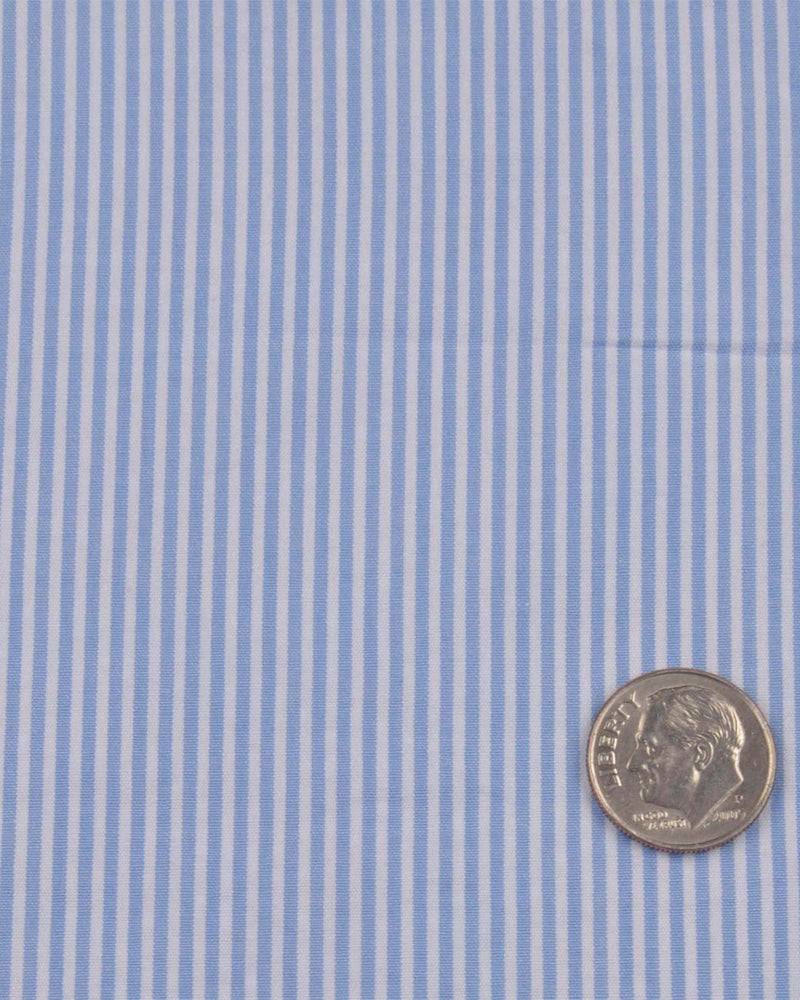Himmelblaues Kleid Streifen Seersucker