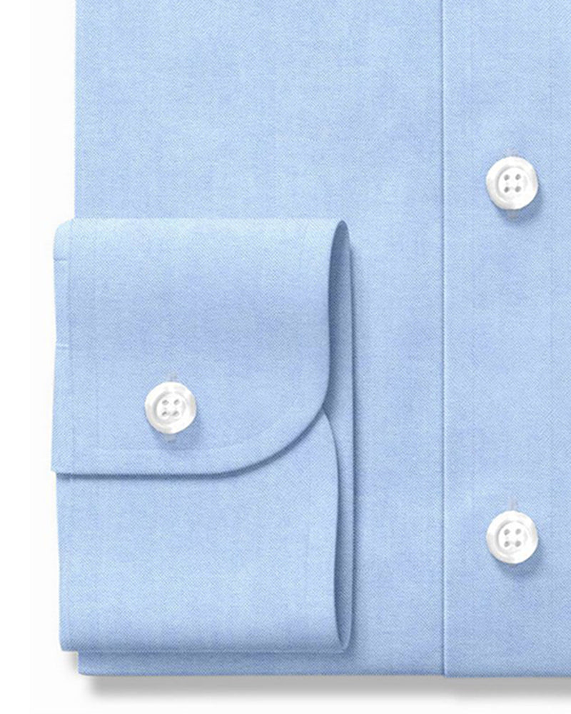 Perfektes blaues Hemd