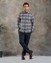 Chemise en flanelle à carreaux bleu marine gris foncé