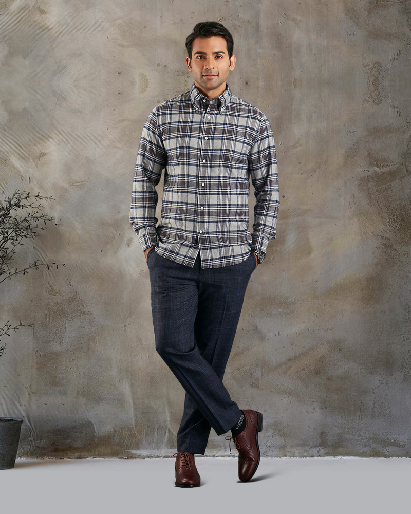 Chemise en flanelle à carreaux bleu marine gris foncé