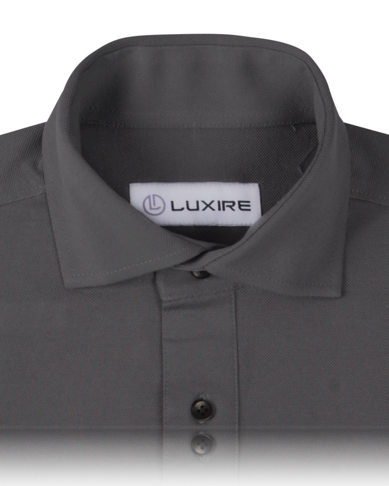 Aschgraues, weiches Polo-T-Shirt