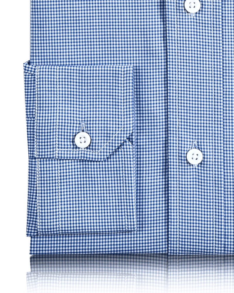 Blaues Hemd mit Mikro-Gingham-Karomuster
