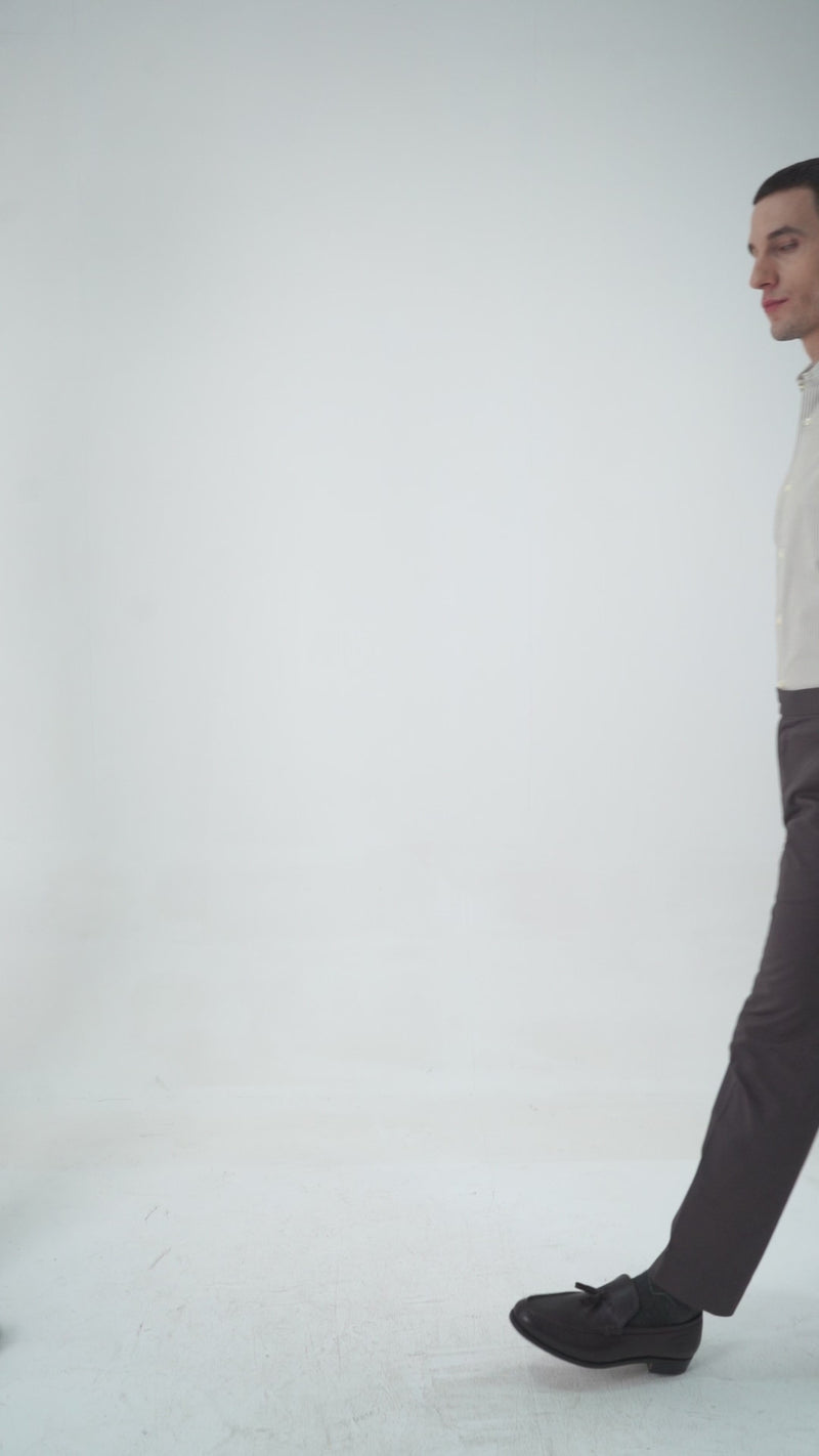 Chemise à rayures marron et blanches